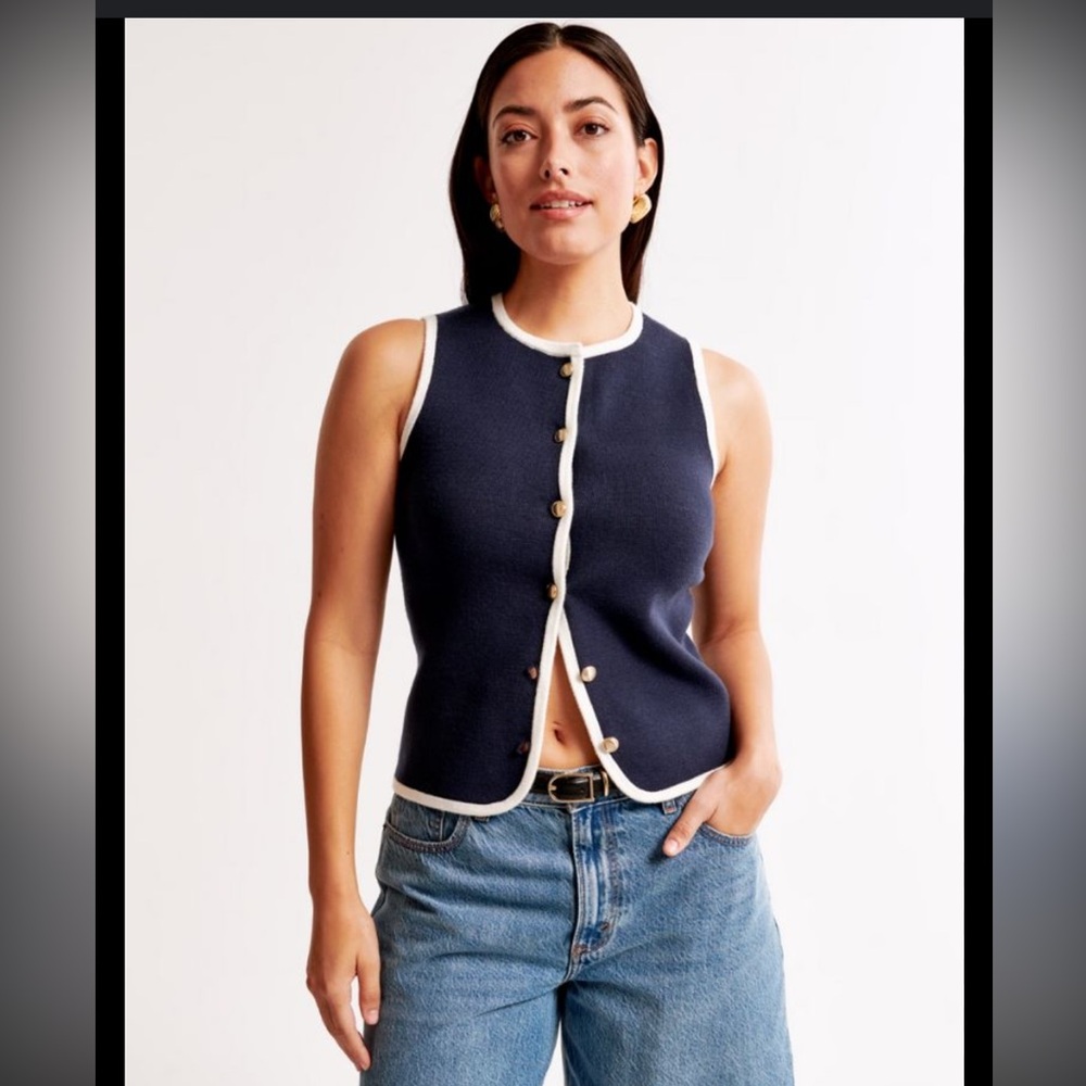 Abercrombie & Fitch Navy and White Button-Up Vest ladies Large